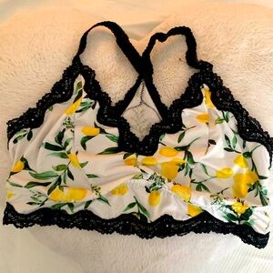 Torrid size 0 lemon print lace bralette
